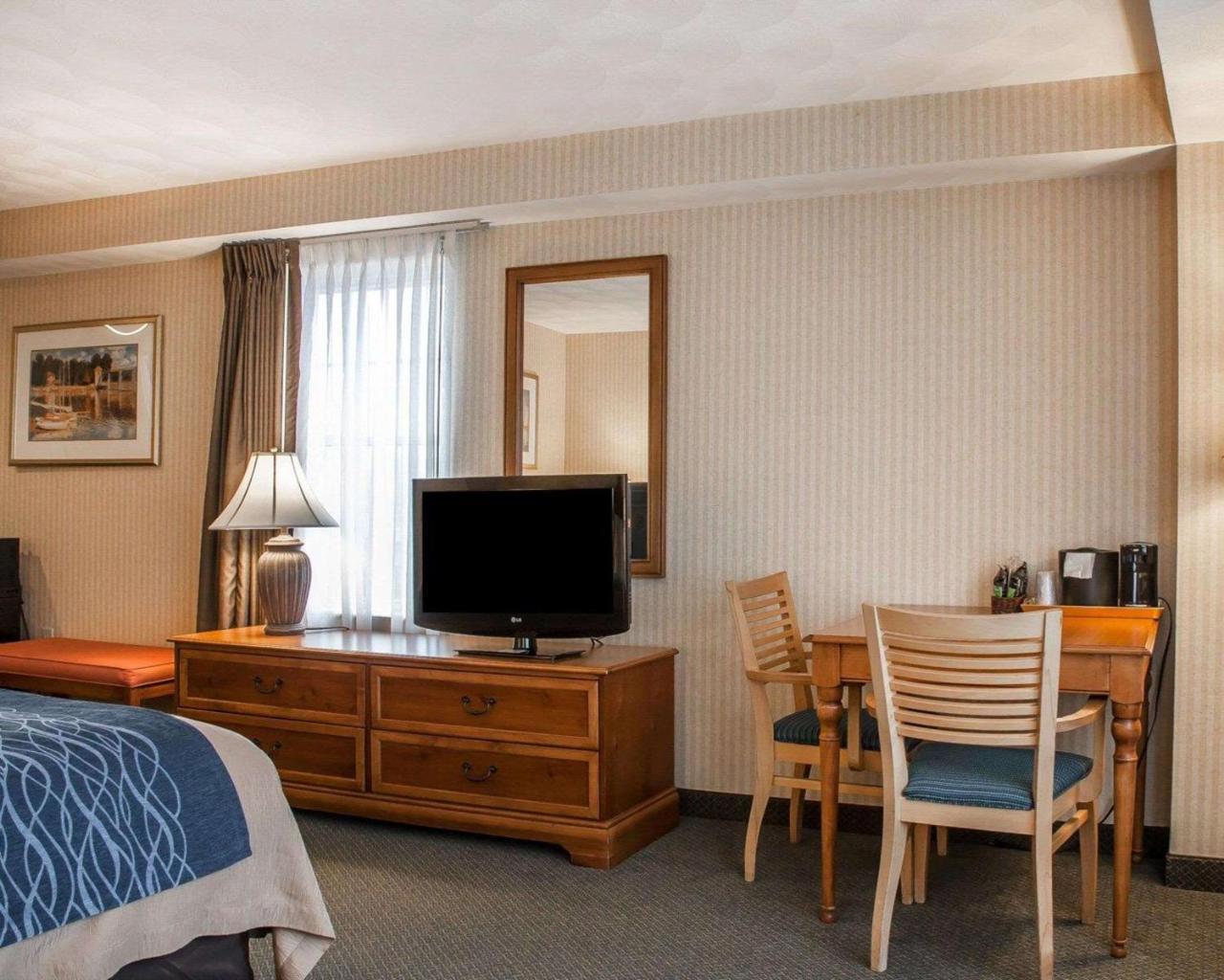 Comfort Inn At Newport Beach Middletown Exterior foto